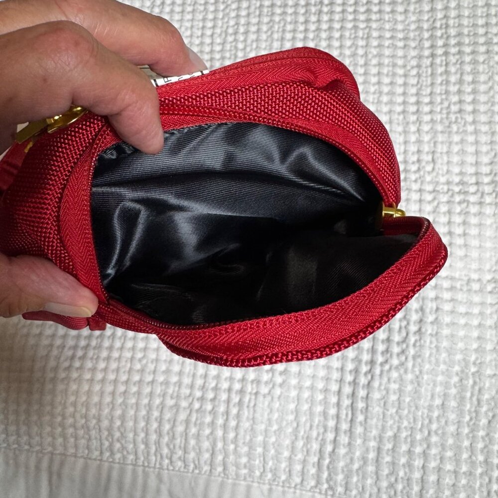 Undercrown Sun Grown Red Sling Bag By Drew Estate Adjustable Strap Gold Accents - Picture 9 of 15